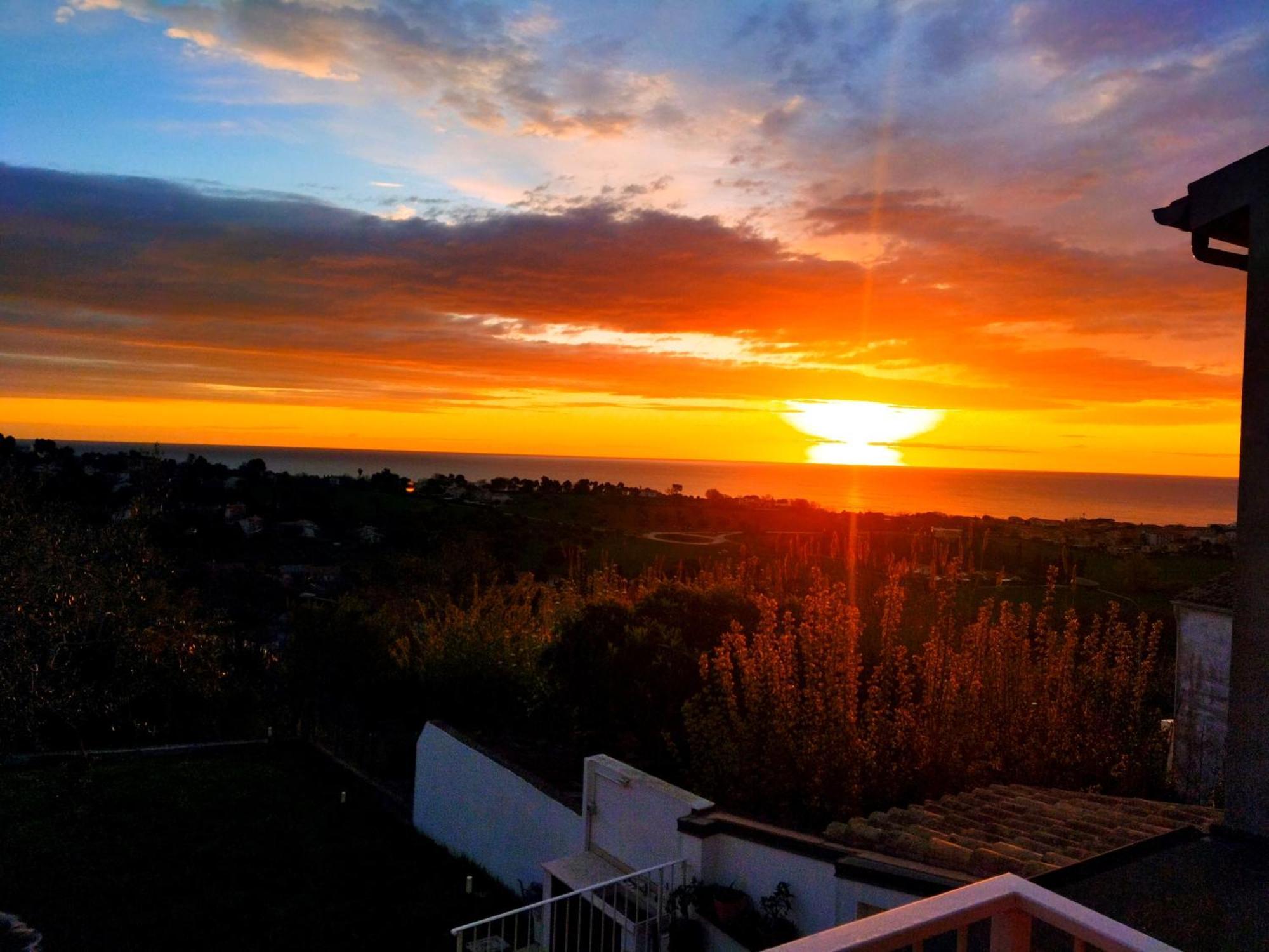 Oltremare Numana Apartment Bagian luar foto